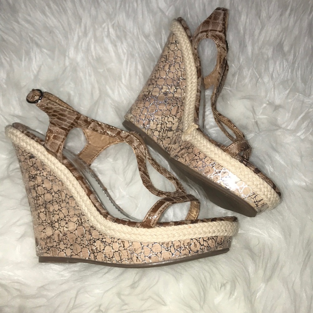 DbDk snake print tan and brown wedge shoes size 8